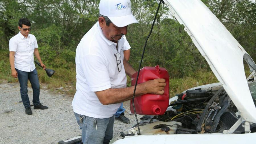 Ángeles Azules en atención a automovilistas de Tamaulipas