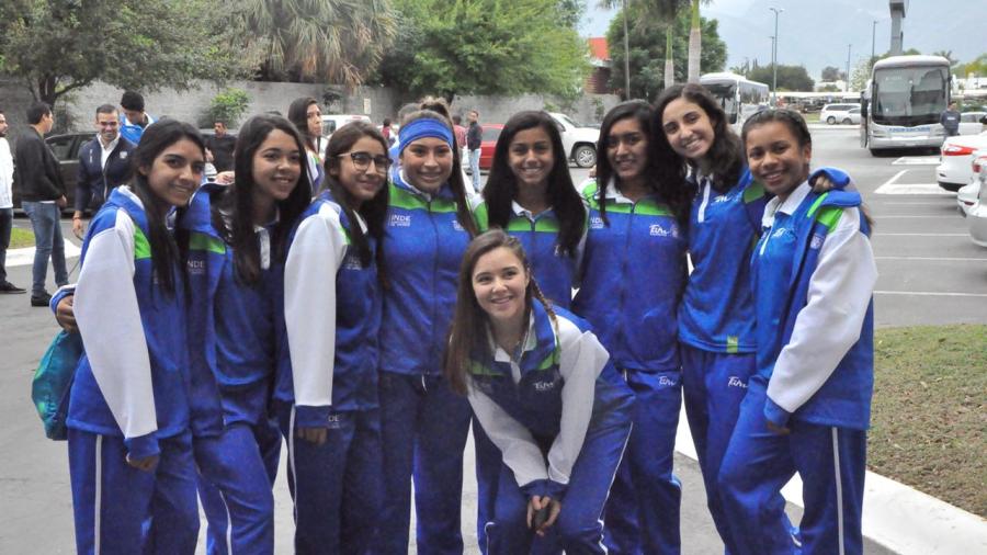 Atletas viajan a la regional