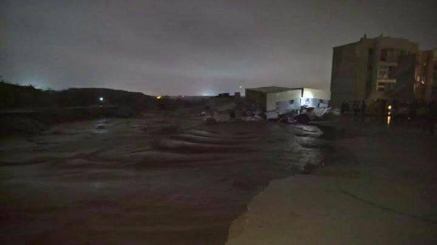 Edificio colapsa en Los Cabos por efectos de Lidia