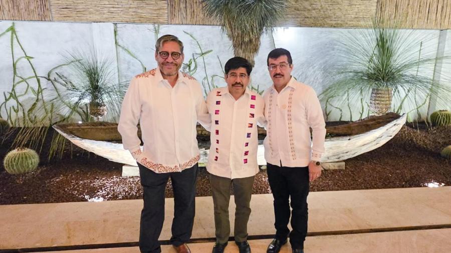 Participa rector de la UAT en reuni&oacute;n nacional con el jurista Hugo Aguilar