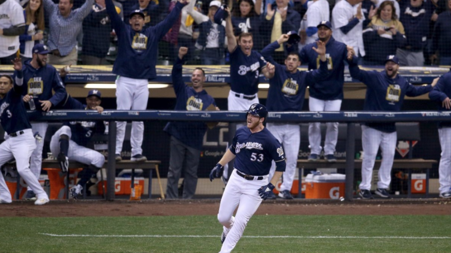 Milwaukee se lleva el juego 1 de la NLCS frente a Los Ángeles