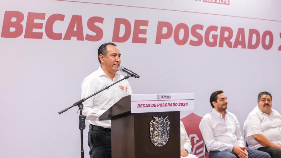Reconoce SNTE Tamaulipas Programa de Becas del Alcalde Carlos Peña Ortiz