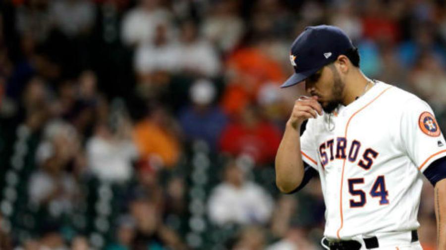 El mexicano Roberto Osuna es nombrado cerrador oficial de los Astros
