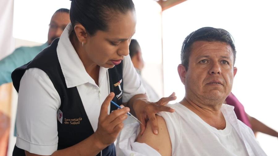 Mantiene SST vacunación contra influenza y COVID