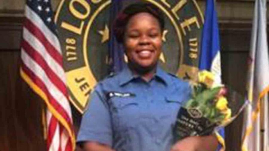 Despiden a policía implicado en asesinato de Breonna Taylor