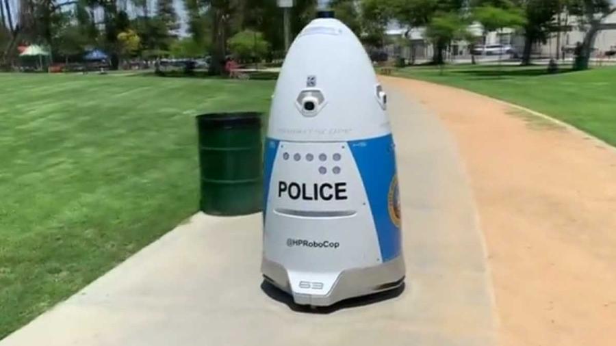Llegan policías robóticos a California