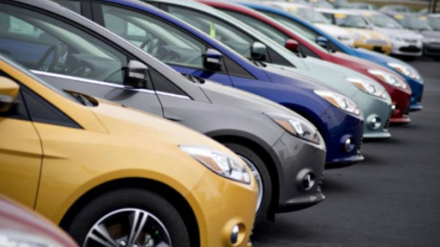 Abril registra la peor caída en venta de autos 