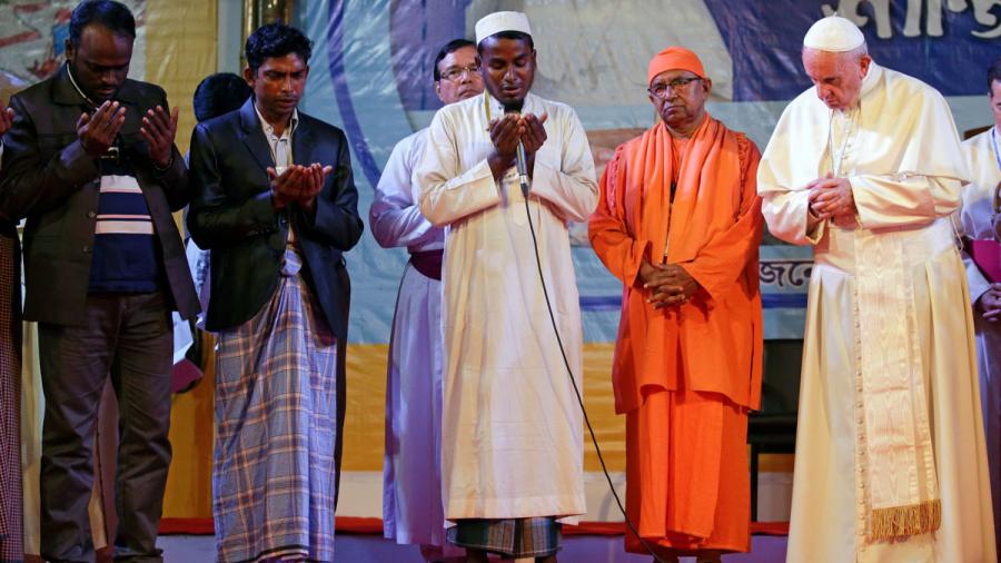 Papa Francisco menciona por primera vez a los rohinyá en gira asiática