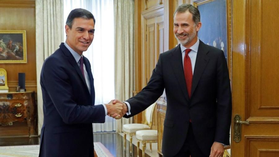 Recibe Pedro Sánchez encargo del rey de España