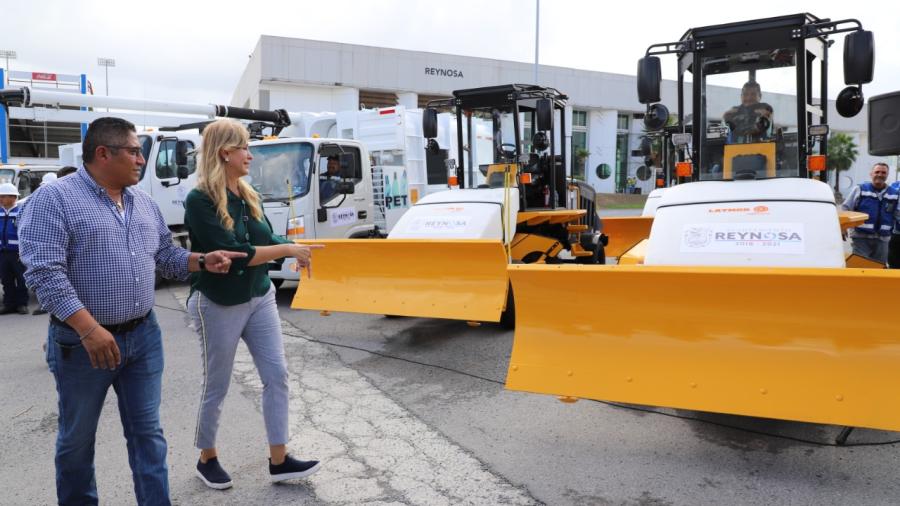 Entrega Alcaldesa Maki Ortiz maquinaria y equipo por más de 42 MDP