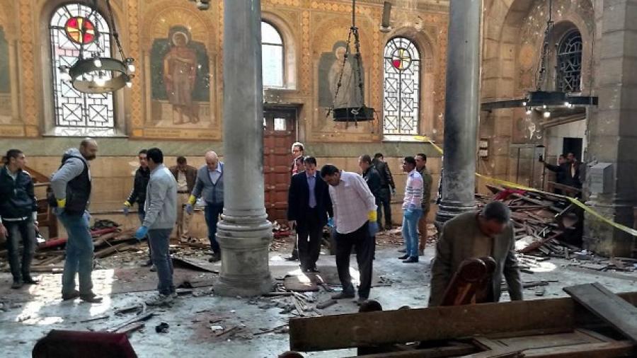 Doble atentado en iglesias de Egipto deja un saldo de 40 muertos