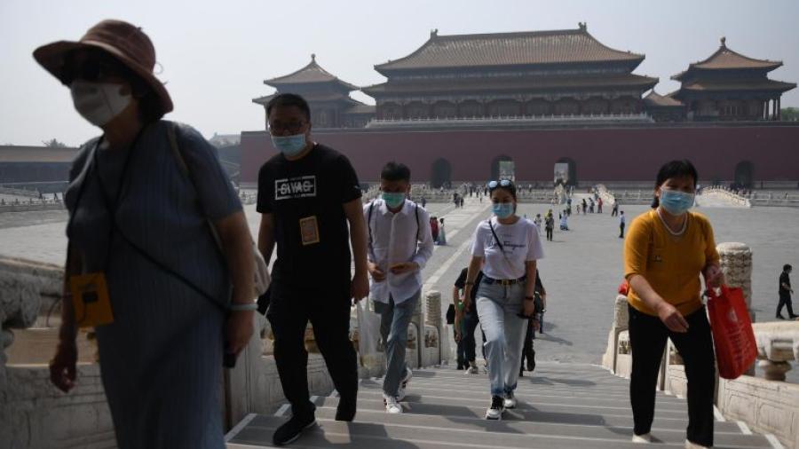 Confirma China primer caso humano de cepa de gripe aviar H10N3