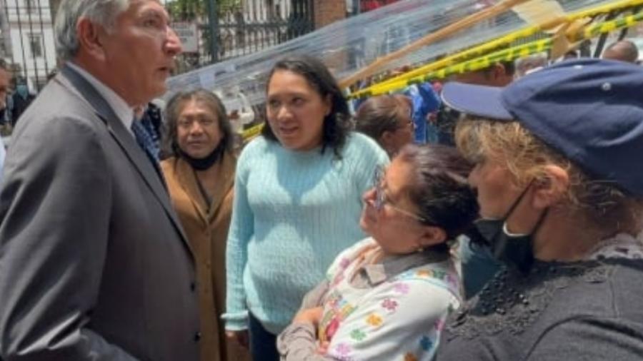 El secretario de Gobernación responde molesto a madre de desaparecido 