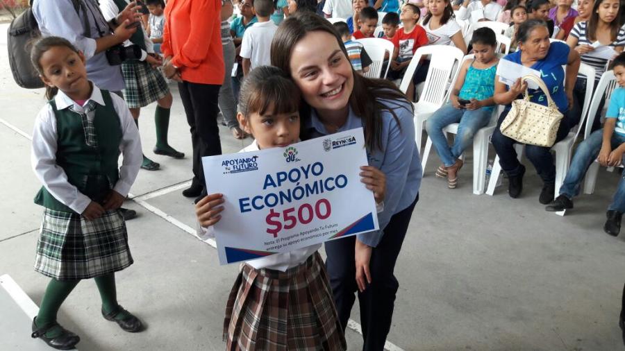 Mas de 300 niños beneficiados con el programa "Apoyando tu futuro"