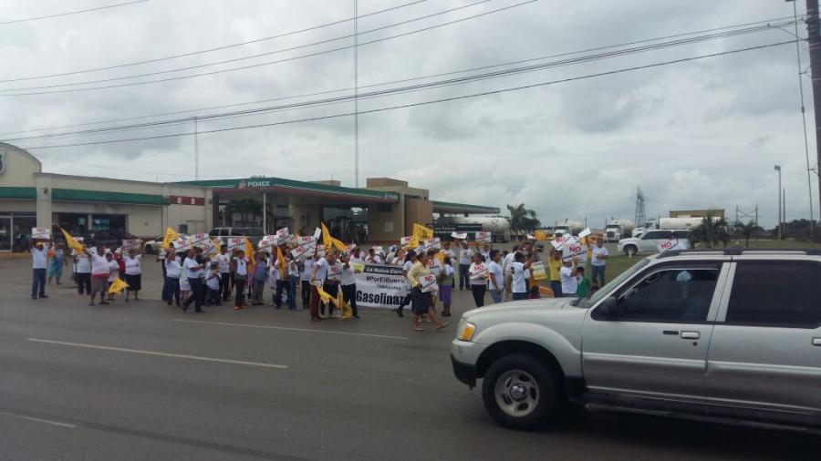 Protestan perredistas en contra del gasolinazo en sur de Tamaulipas 